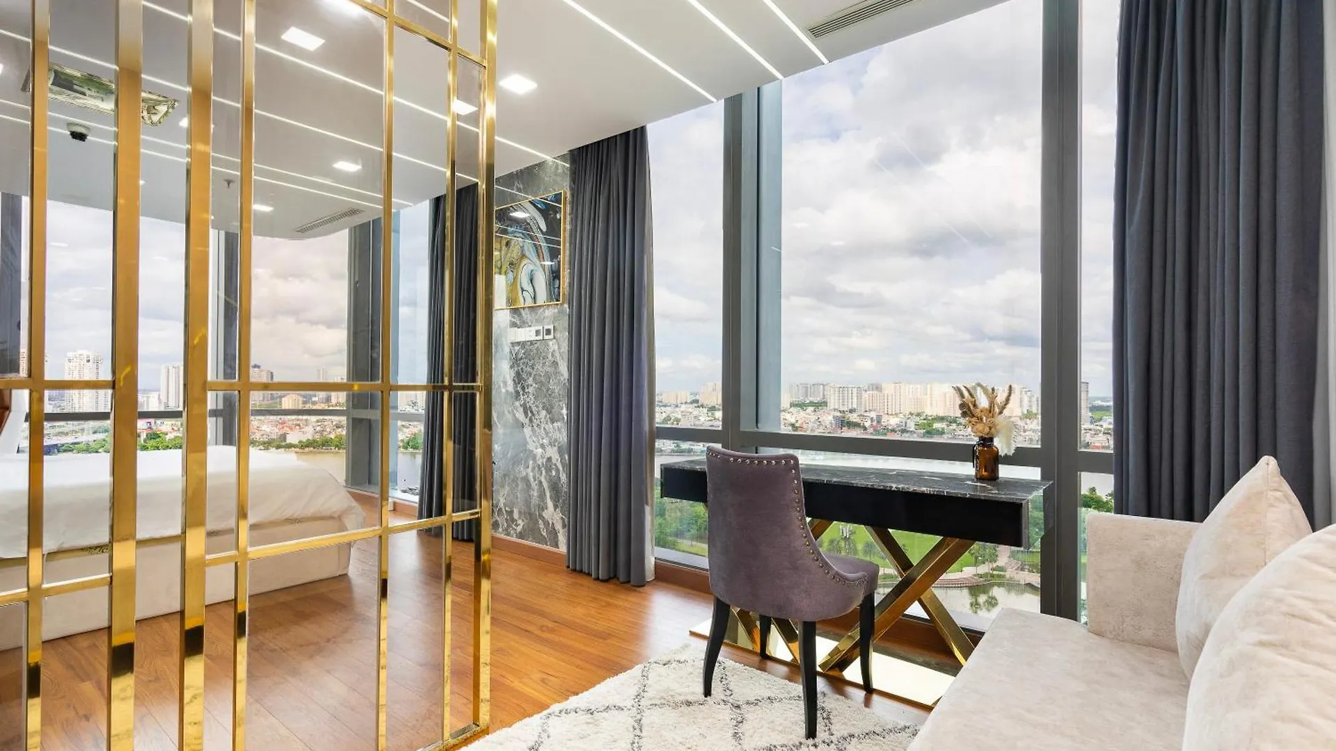 Aparthotel Premier Landmark 81 - Luxury Residences