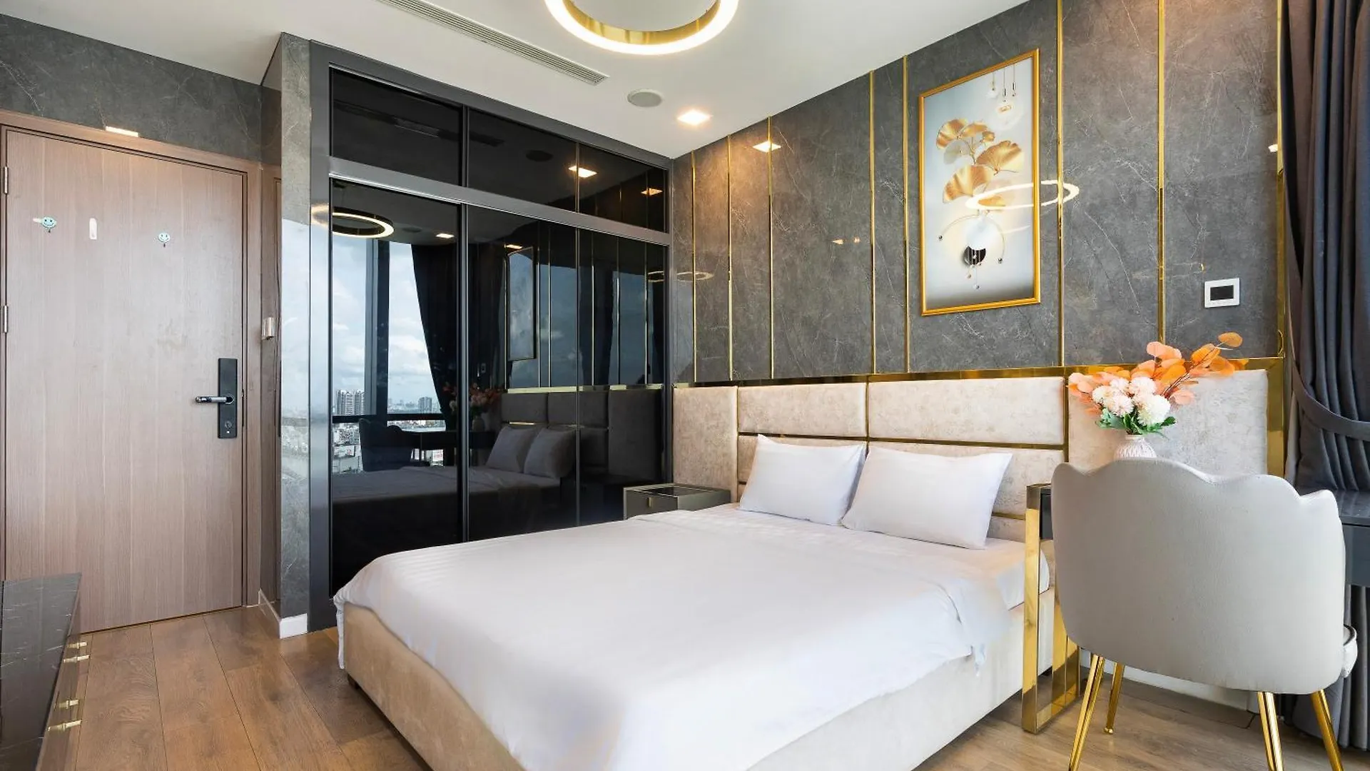 Aparthotel Premier Landmark 81 - Luxury Residences
