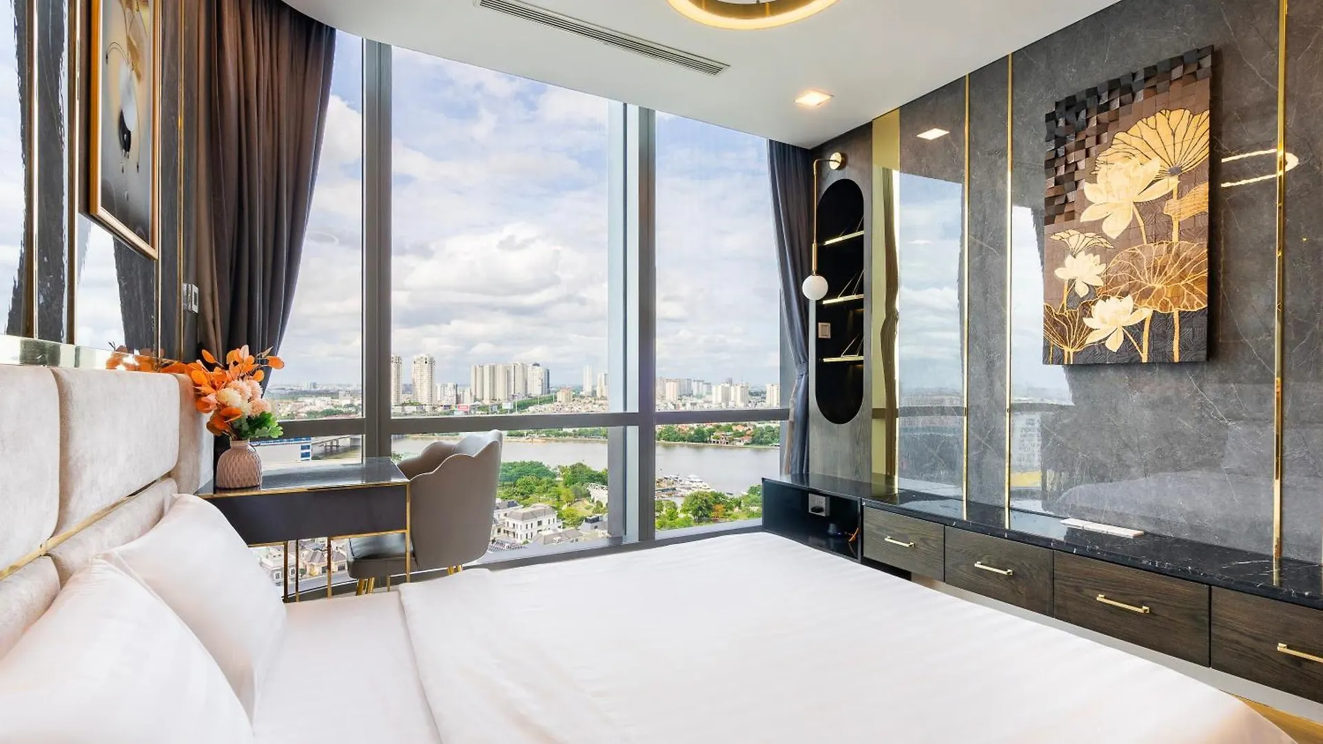 Premier Landmark 81 - Luxury Residences 4*, Ho Chi Minh City