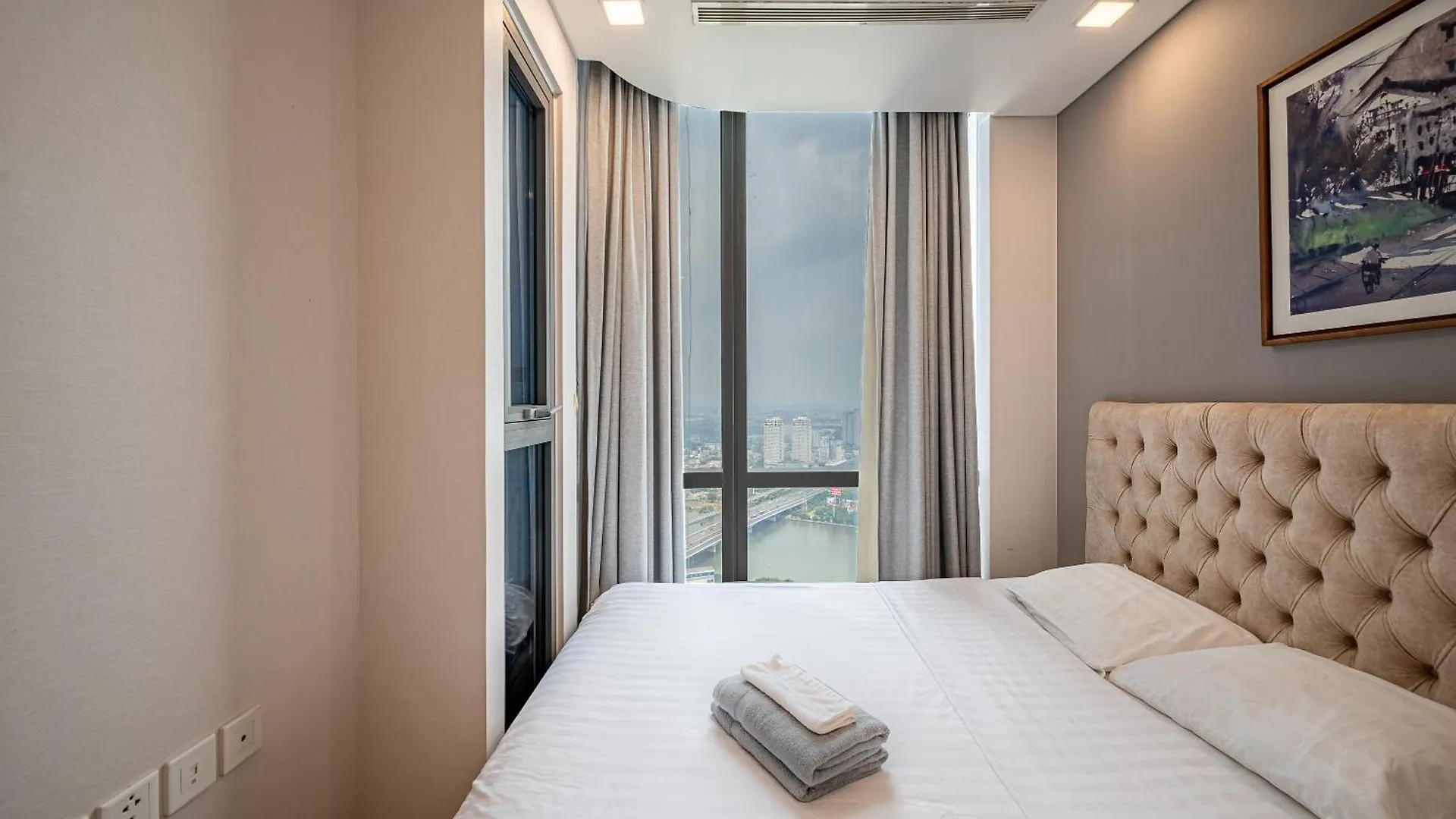Aparthotel Premier Landmark 81 - Luxury Residences