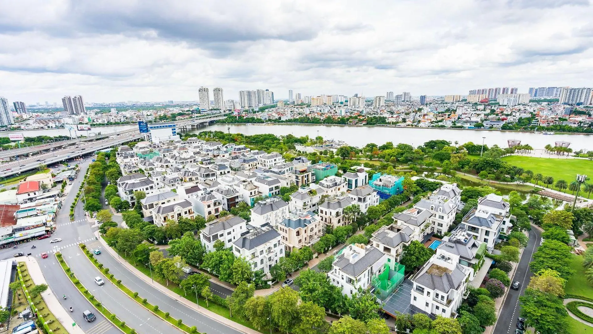 Aparthotel Premier Landmark 81 - Luxury Residences