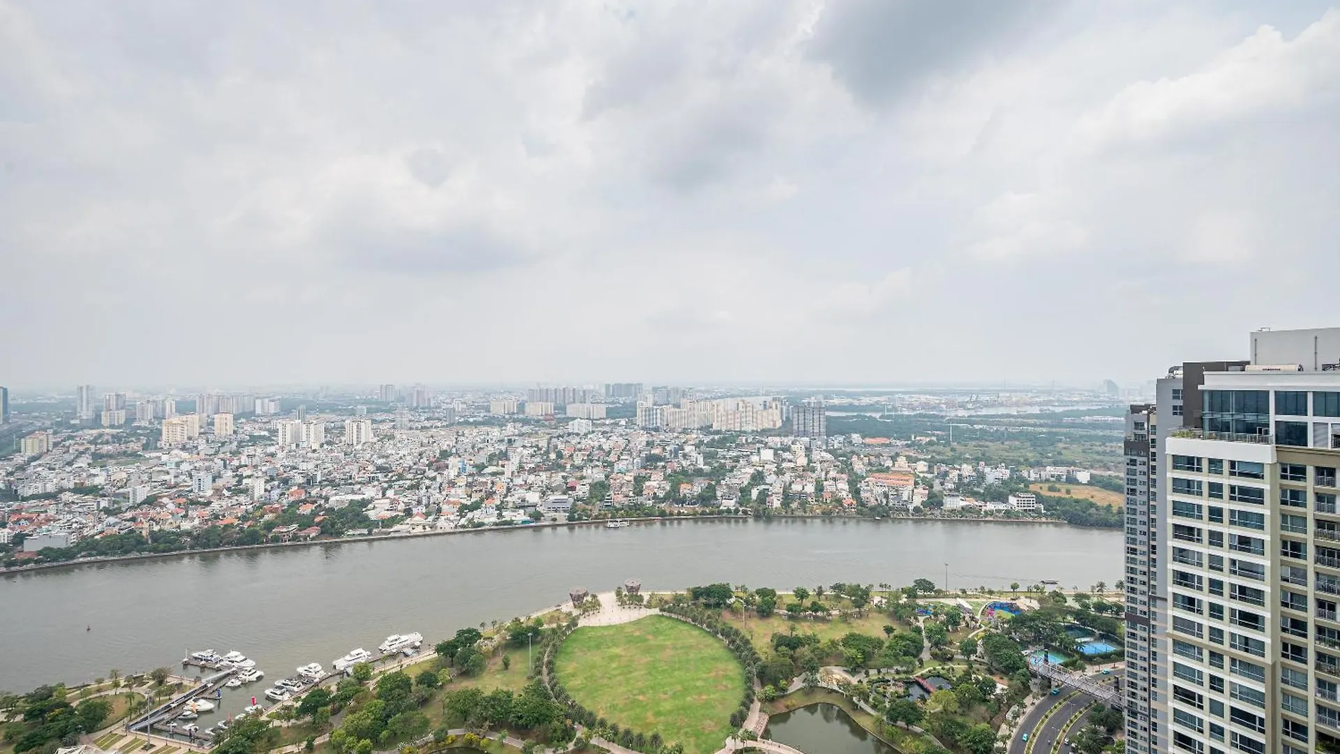Aparthotel Premier Landmark 81 - Luxury Residences Ho Chi Minh City
