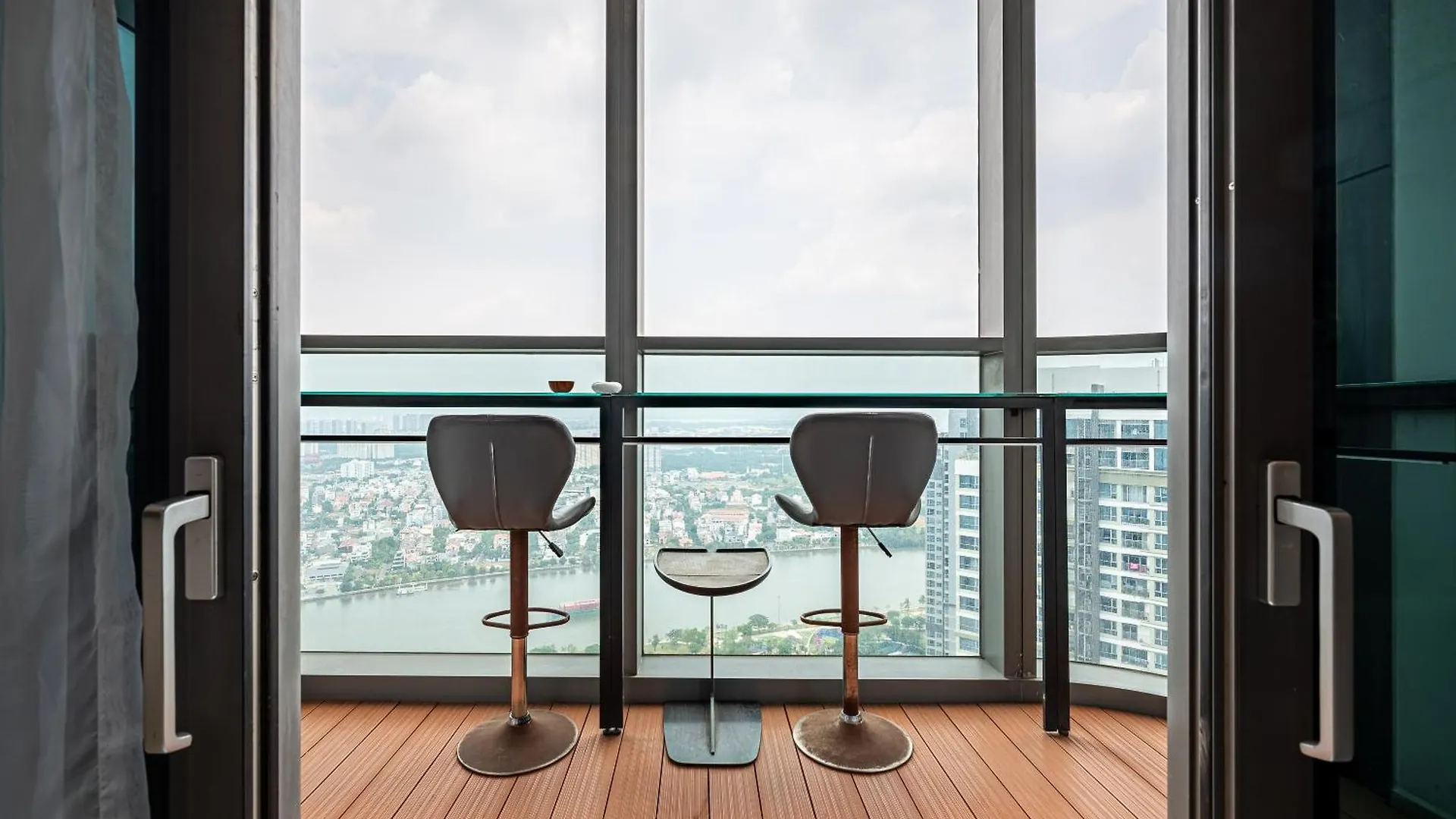 Premier Landmark 81 - Luxury Residences Ho Chi Minh City 4*,  Vietnam